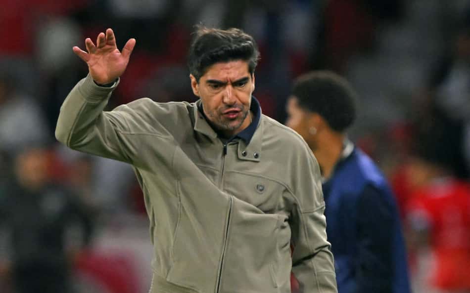 Abel Ferreira xingando em jogo do Palmeiras na LIbertadores
