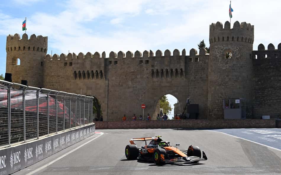 Lando Norris em último treino livre do GP do Azerbaijão de F1 (Foto: Alexander Nemenov / AFP)
