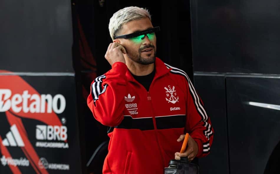 Lance! tem acesso aos óculos que viralizaram com Arrascaeta em jogo do Flamengo