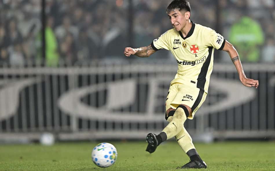 Lescano jogador do Vasco durante partida contra o Coritiba no estadio Sao Januario pelo campeonato Brasileiro A 2026.