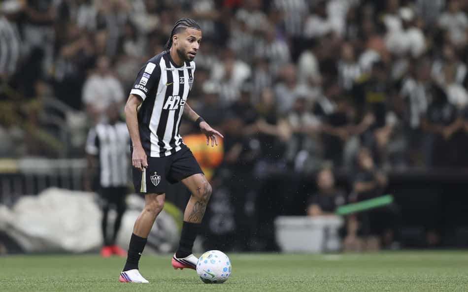 Provocação de Alexsander a Kaio Jorge viralizou rapidamente nas redes sociais (Foto: Gilson Lobo/AGIF/Folhapress)