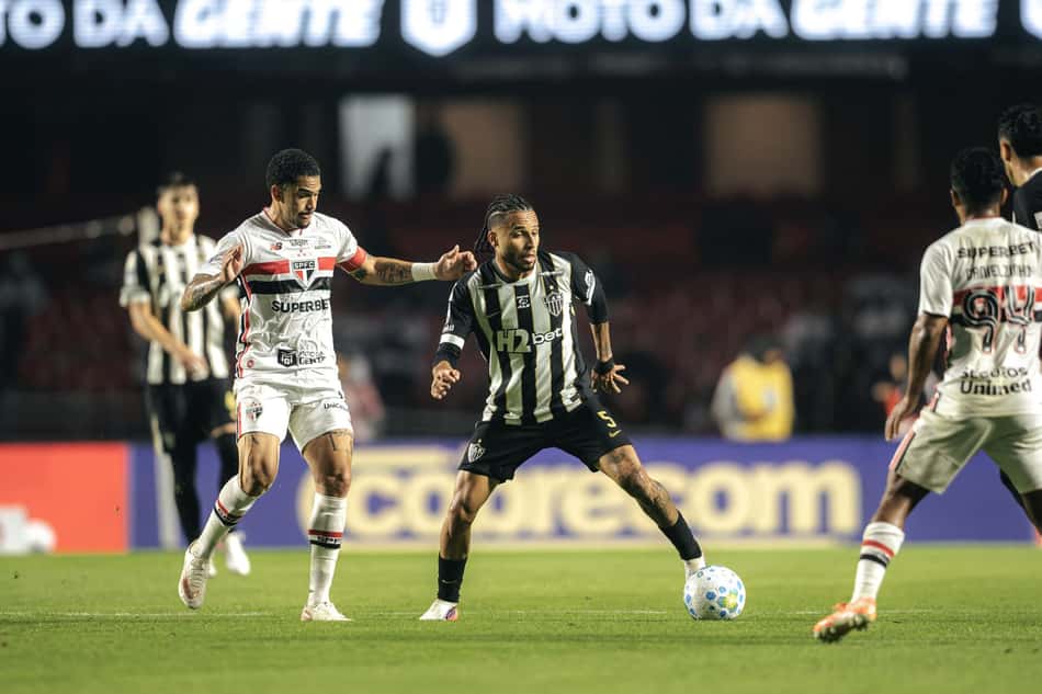 Alexsander em São Paulo x Atlético (Foto: Pedro Souza / Atlético)