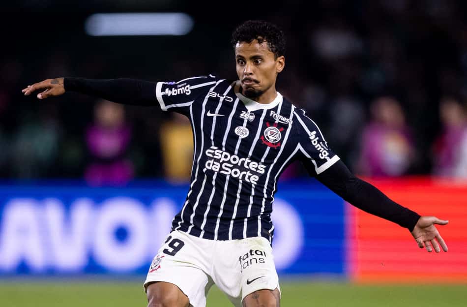 Allan durante jogo pelo Corinthians