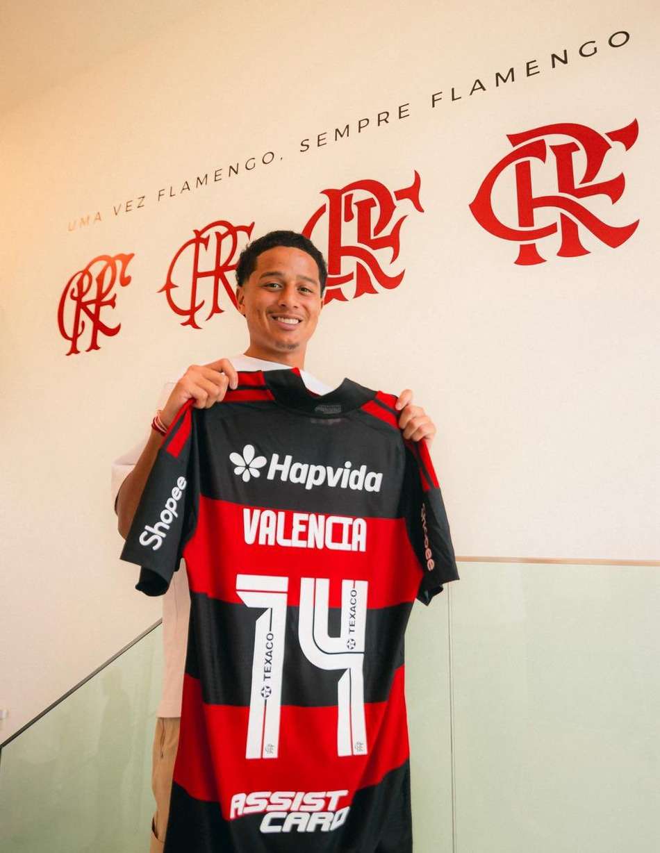 Antes de assinar com Flamengo, Valencia foi oferecido ao Vasco (Foto: Reprodução)