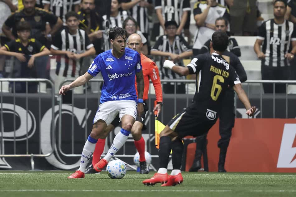 Após marcar gol contra o Atlético, Kaio Jorge, do Cruzeiro, provocou o rival (Foto: Gilson Lobo/AGIF/Folhapress)