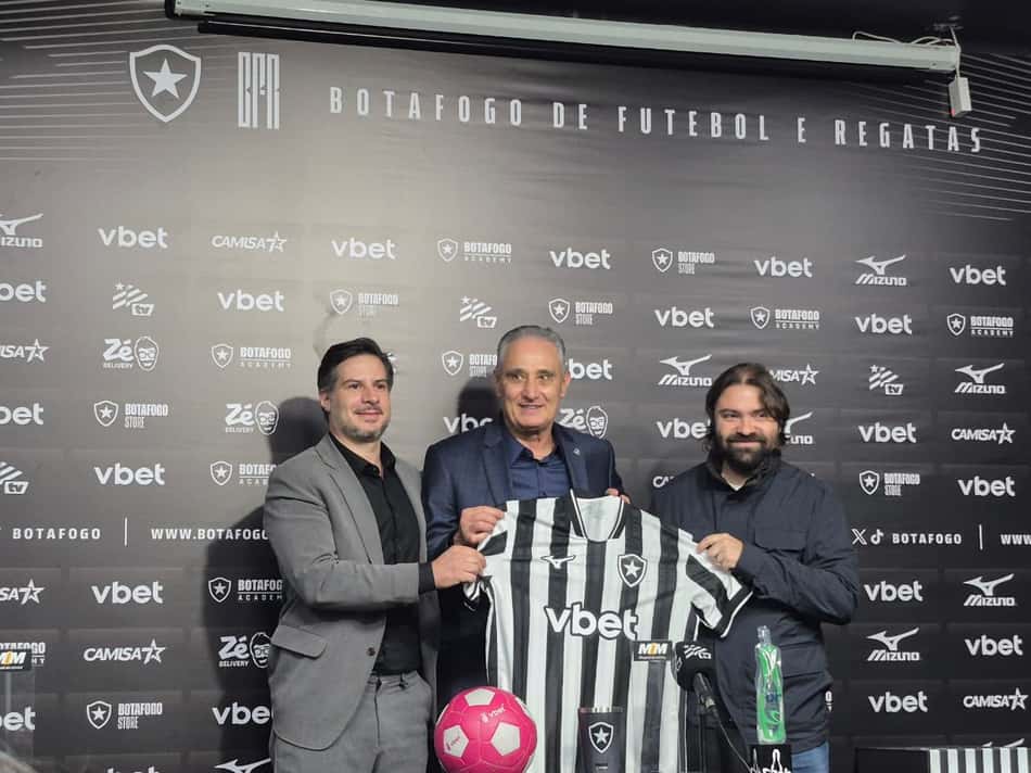 Tite foi apresentado como técnico do Botafogo (Foto: Leonardo Bessa/Lance!)