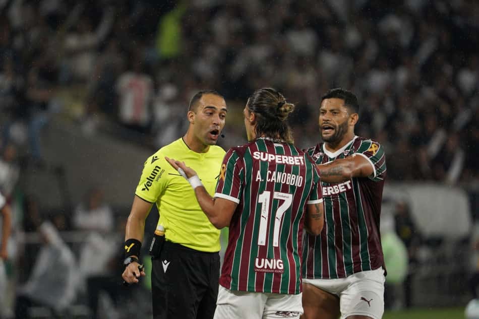 Hulk repudiou diretamente a atitude de Davi Lacerda em Fluminense e Vasco (Foto: Leonardo Antonio/Thenews2/Folhapress)