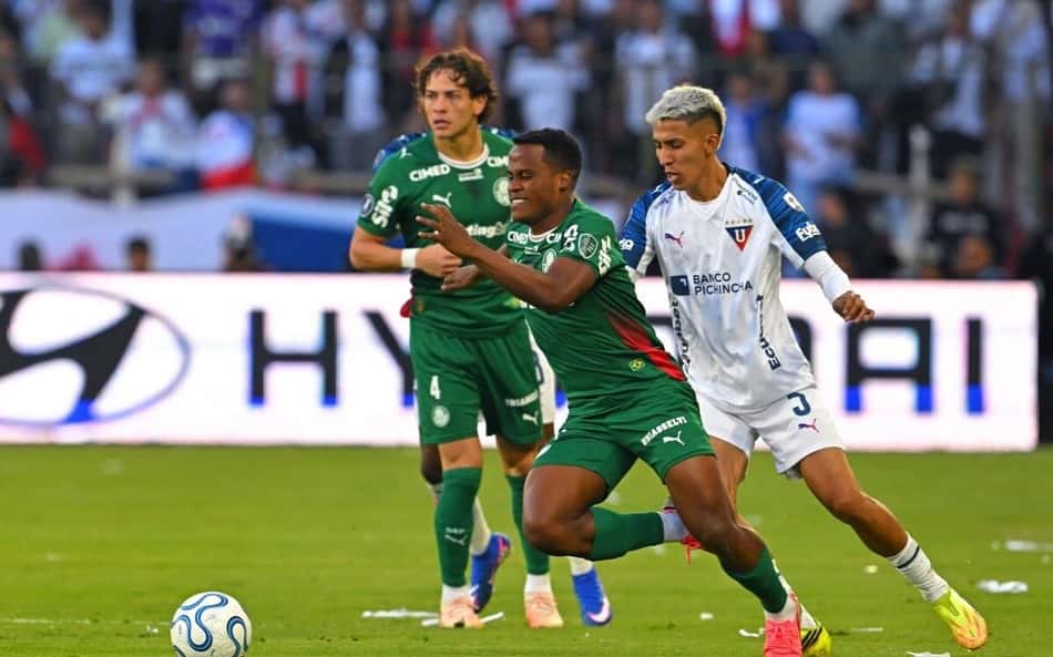 Marlon Freitas abriu o placar para o Palmeiras, diante da LDU