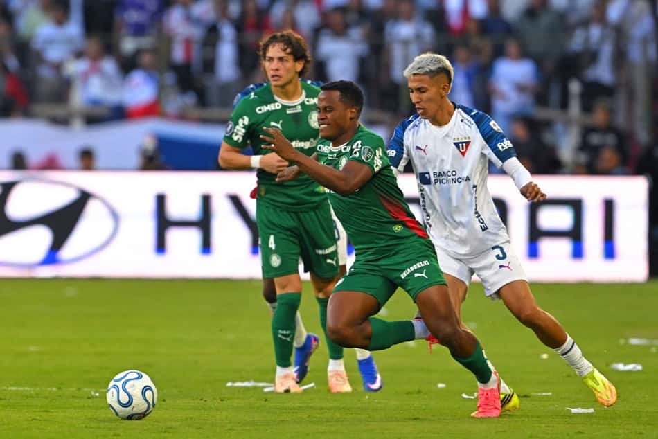 Marlon Freitas abriu o placar para o Palmeiras, diante da LDU