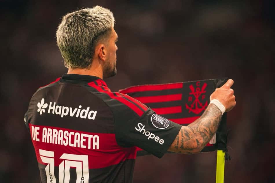 Comemoração de Arrascaeta em Flamengo x Del Valle