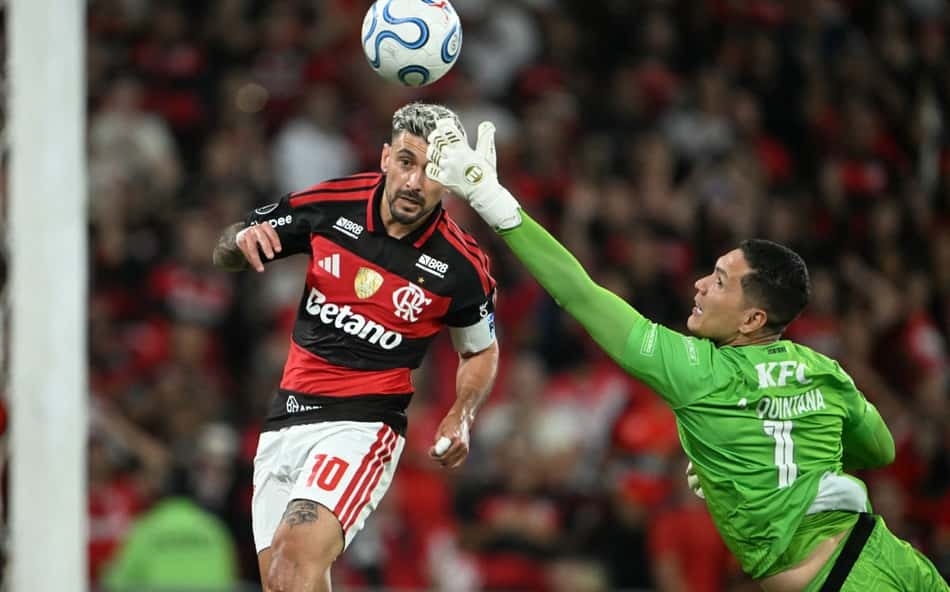 Arrascaeta marca o gol da classificação do Flamengo ás semifinais da Libertadores