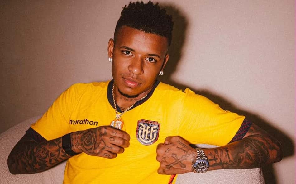 Arroyo com a camisa do Equador