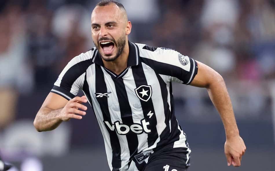 Arthur Cabral pode deixar o Botafogo após proposta do Tigres-MEX