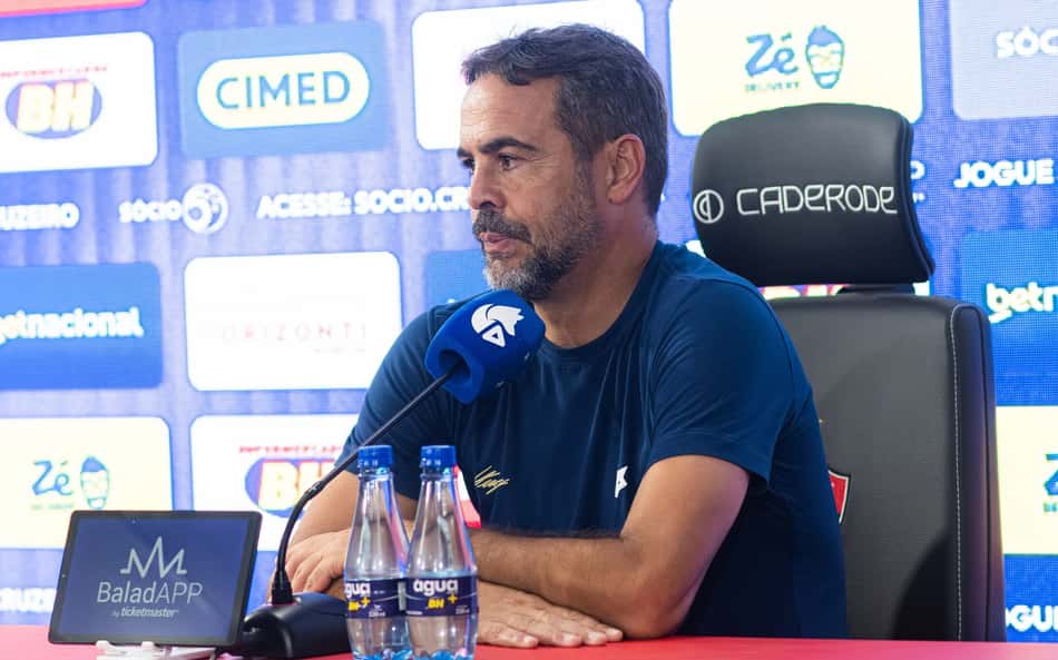 Artur Jorge em coletiva após Vitória x Cruzeiro