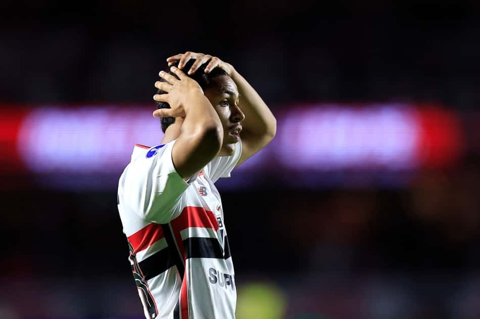 Atacante Ryan Francisco, do São Paulo, na eliminação para o Boca Juniors no Morumbis (Foto; Miguel SCHINCARIOL / AFP)