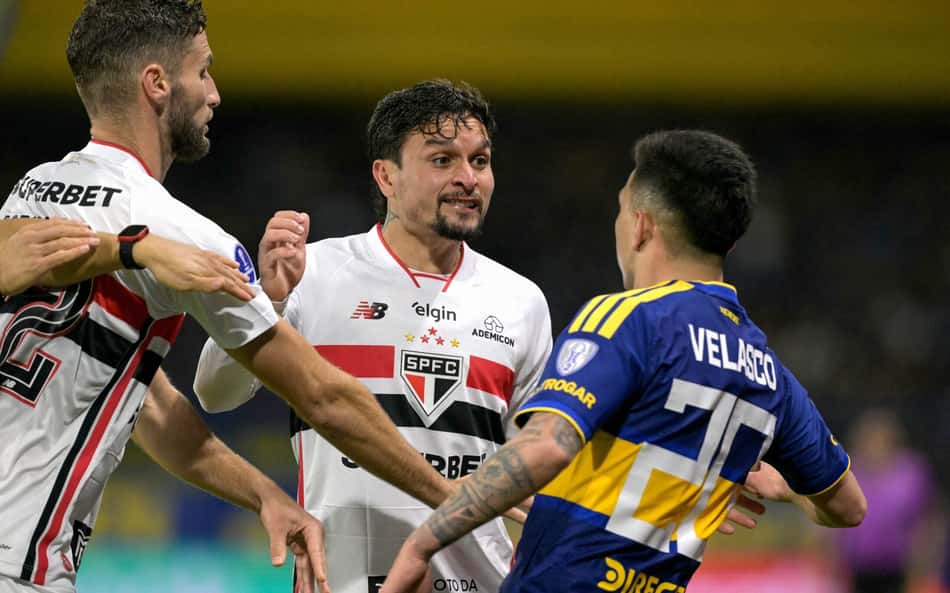 Arthur e Alan Velasco discutindo em São Paulo x Boca Juniors