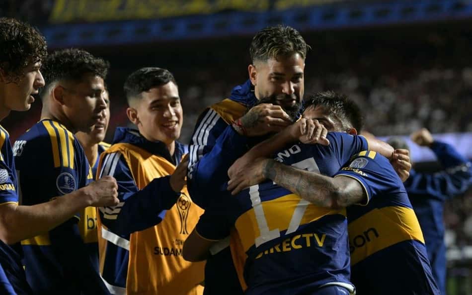 Jogadores do Boca comemoram classificação