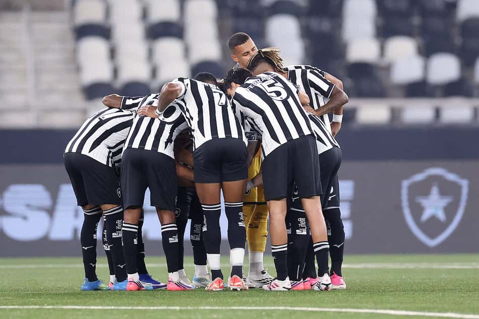 Botafogo empatou em 1 a 1 com o Bragantino, pelo Campeonato Brasileiro