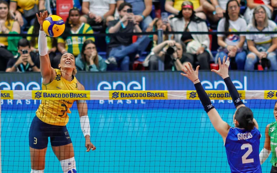 Brasil e Chile se enfrentaram no Sul-Americano feminino de vôlei (Foto: Wallace Teixeira/FV Imagem/CBV)