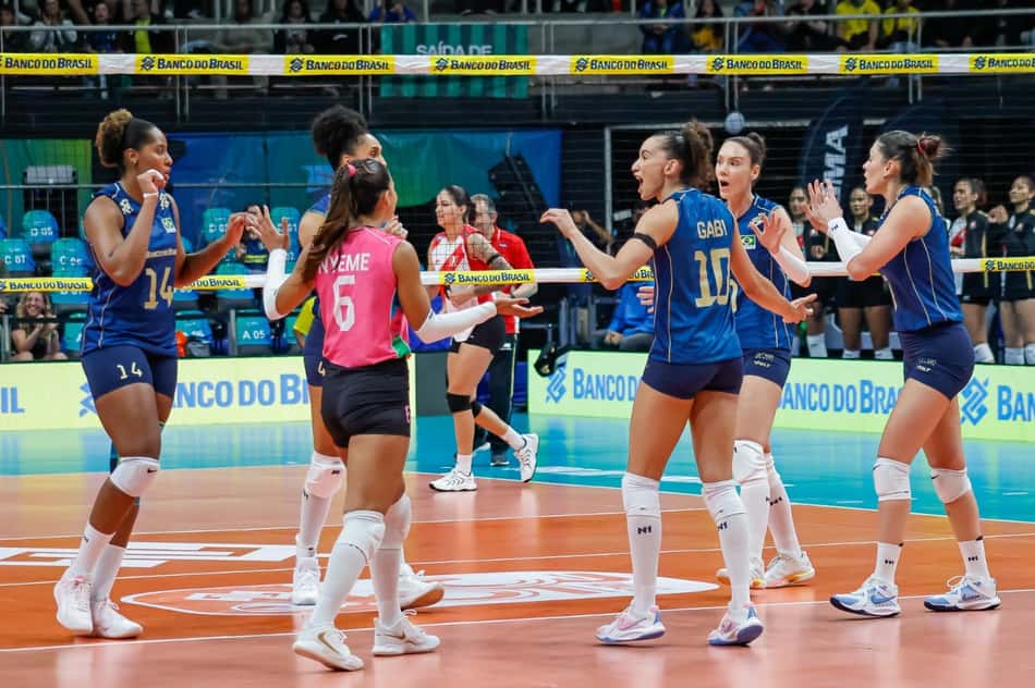 Brasil x Peru no Sul-Americano (Mauricio Val/FV Imagem/CBV)