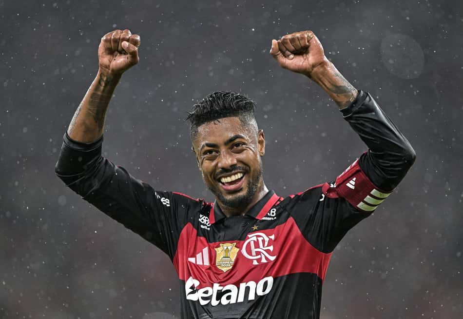 Bruno Henrique marcou o gol da vitória do Flamengo sobre o Corinthians