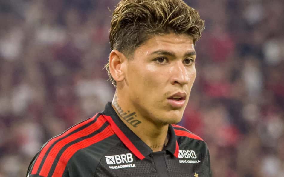 Jorge Carrascal durante partida do Flamengo