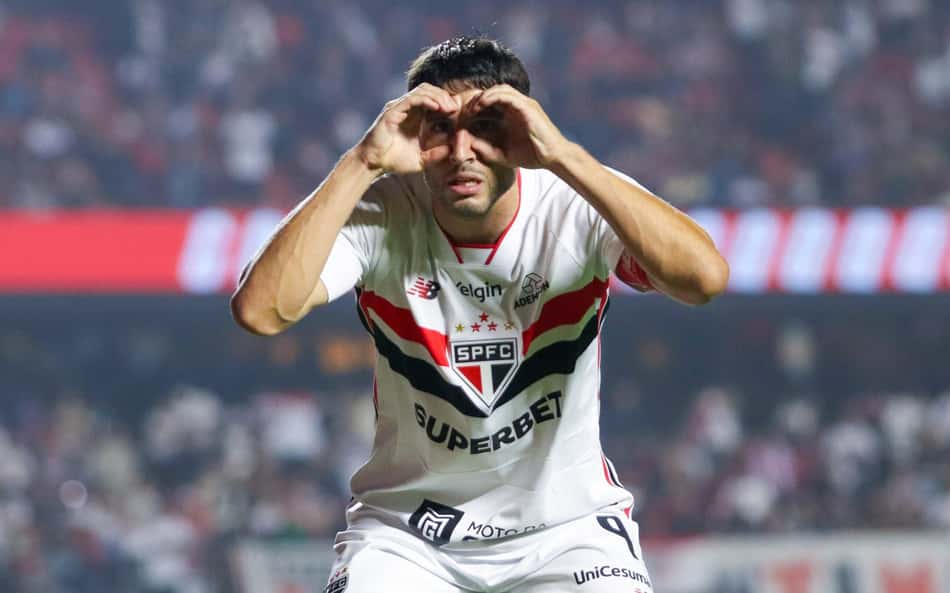 Calleri marca gol de pênalti em São Paulo x Inter (Foto: Theo Daolio/Ekobanpress/Folhapress).