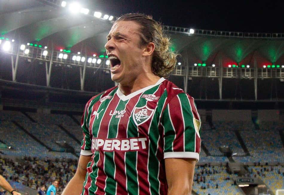 Zubeldía corre atrás de Canobbio para comemorar o gol do Fluminense (Foto: Marcelo Gonçalves/ Fluminense FC)