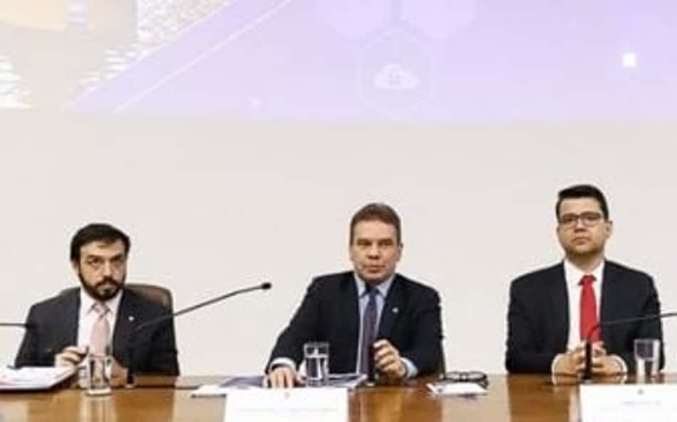 Coletiva de imprensa com representantes do Governo Federal sobre atualização com derrubada de sites ilegais de apostas