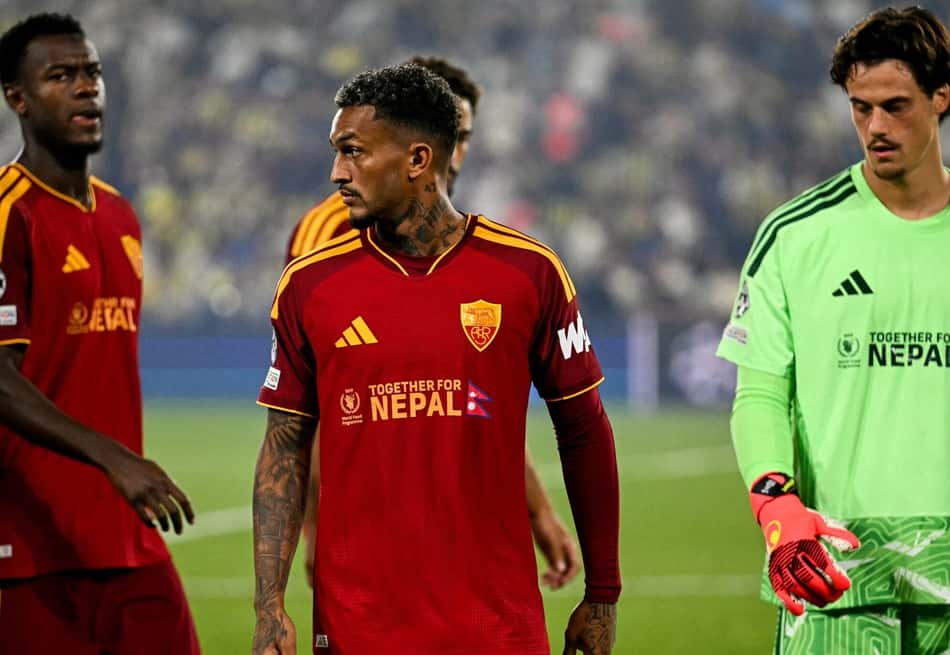 Convocado por Ancelotti, Wesley é titular no duelo entre Roma e Fenerbahçe pela Champions