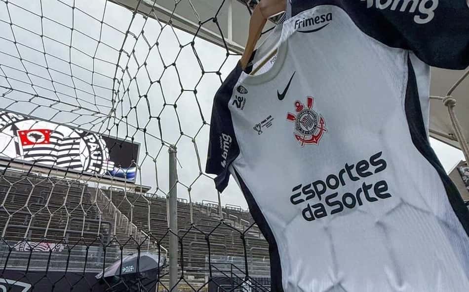 Camisa do Corinthians na Neo Química Arena