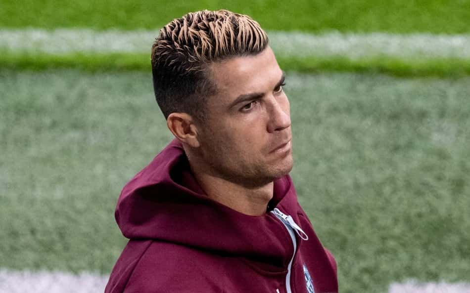 Cristiano Ronaldo deixa treino de Portugal e publica mensagem nas redes