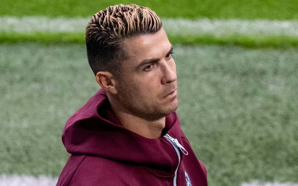 Cristiano Ronaldo ficou no banco na última partida de Portugal