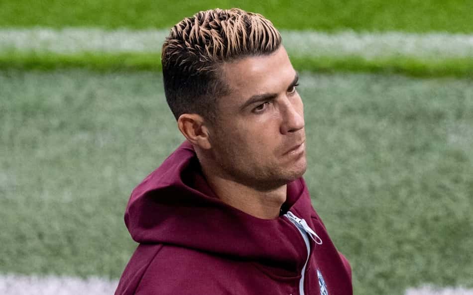 Cristiano Ronaldo ficou no banco na última partida de Portugal