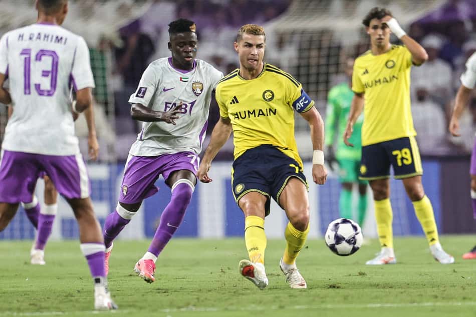Cristiano Ronaldo em ação no duelo entre Al-Nassr e Al Ain