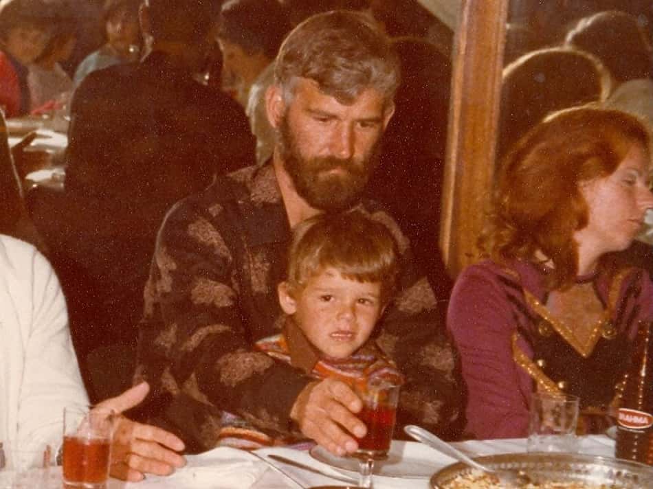 Em 1980, Guga Kuerten no colo do pai, Aldo