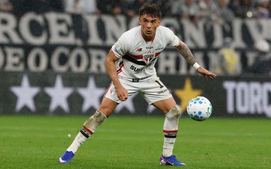 Enzo Díaz não usa mais as dependências do clube (Foto: Rubens Chiri / São Paulo FC)