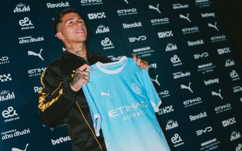 Enzo Fernández foi anunciado pelo Manchester City