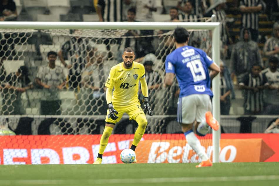 Éverson em Galo x Cruzeiro (Foto: Pedro Souza / Atlético)
