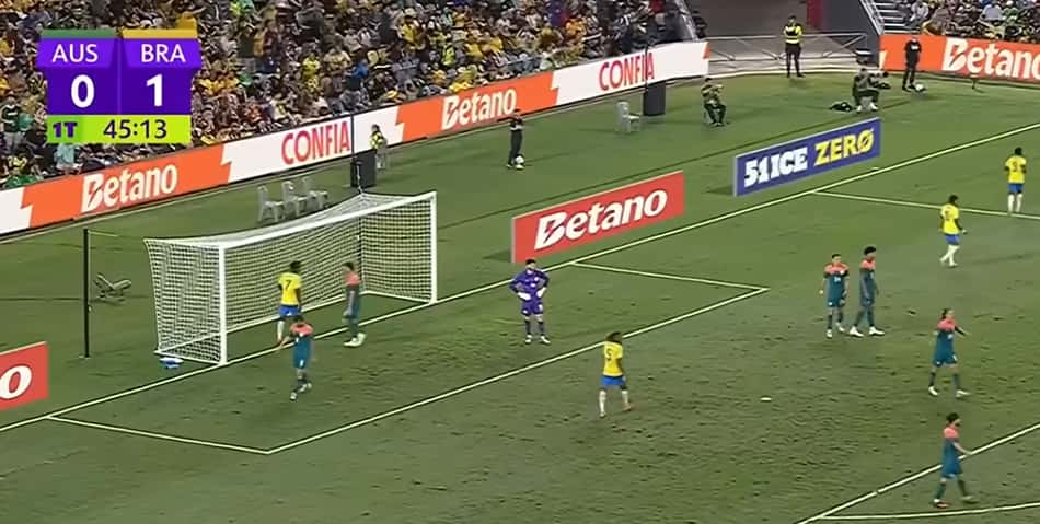 Exibição do segundo jogo entre Brasil e Austrália para o público brasileiro, com propaganda de bets