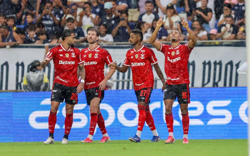 Jogadores do Flamengo comemorando