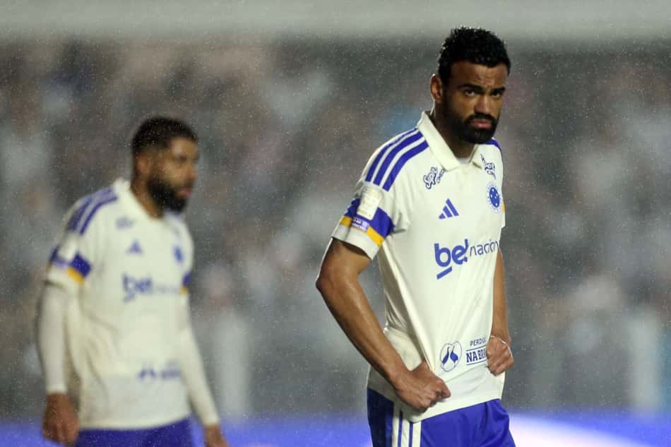 Fabrício Bruno contra o Santos