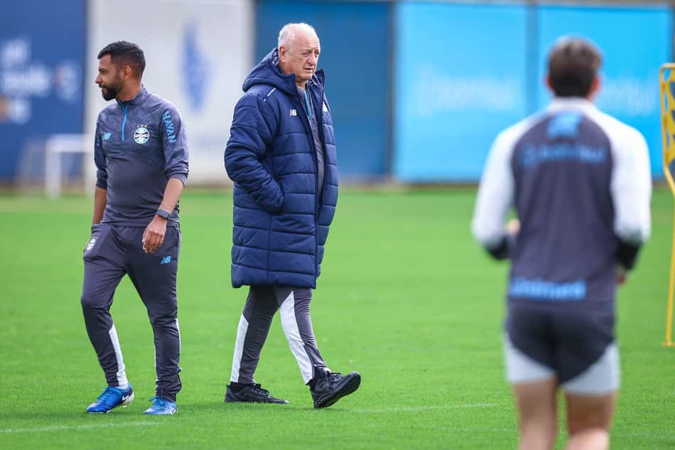 Felipão em treino do Grêmio