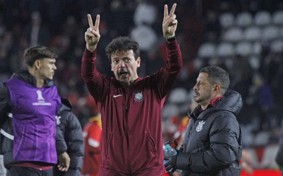 Fernando Diniz em partida pelo Corinthians