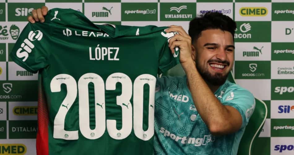 Flaco renova contrato com o Palmeiras (Foto: divulgação / Palmeiras)