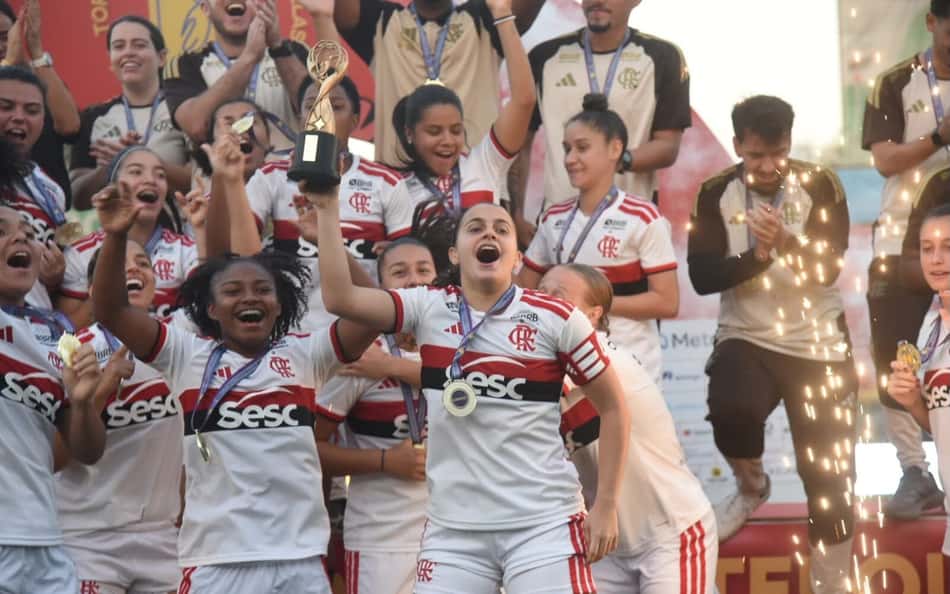 Flamengo é campeão em cima do São Paulo