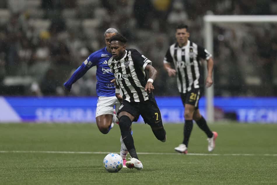 Fred em Atlético x Cruzeiro (Foto: Gilson Lobo/AGIF/Folhapress)