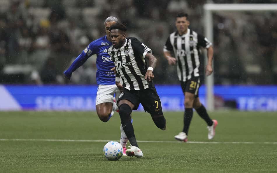 Fred em Atlético x Cruzeiro (Foto: Gilson Lobo/AGIF/Folhapress)