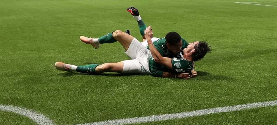 Giay celebra o gol da vitória do Palmeiras sobre a LDU