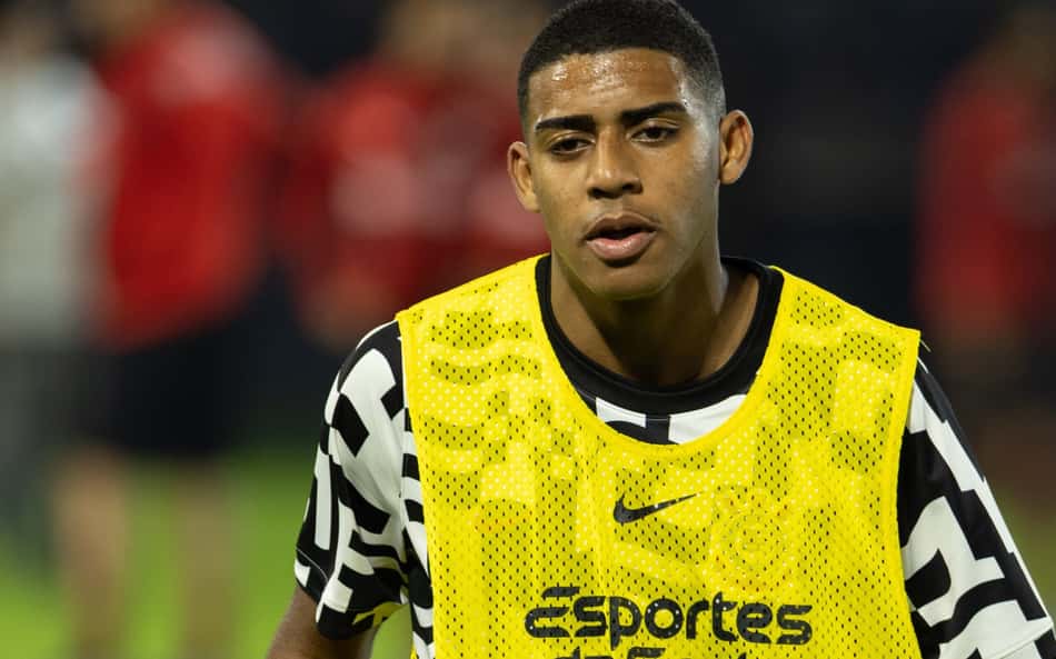 Gui Negão durante partida do Corinthians na temporada 2026